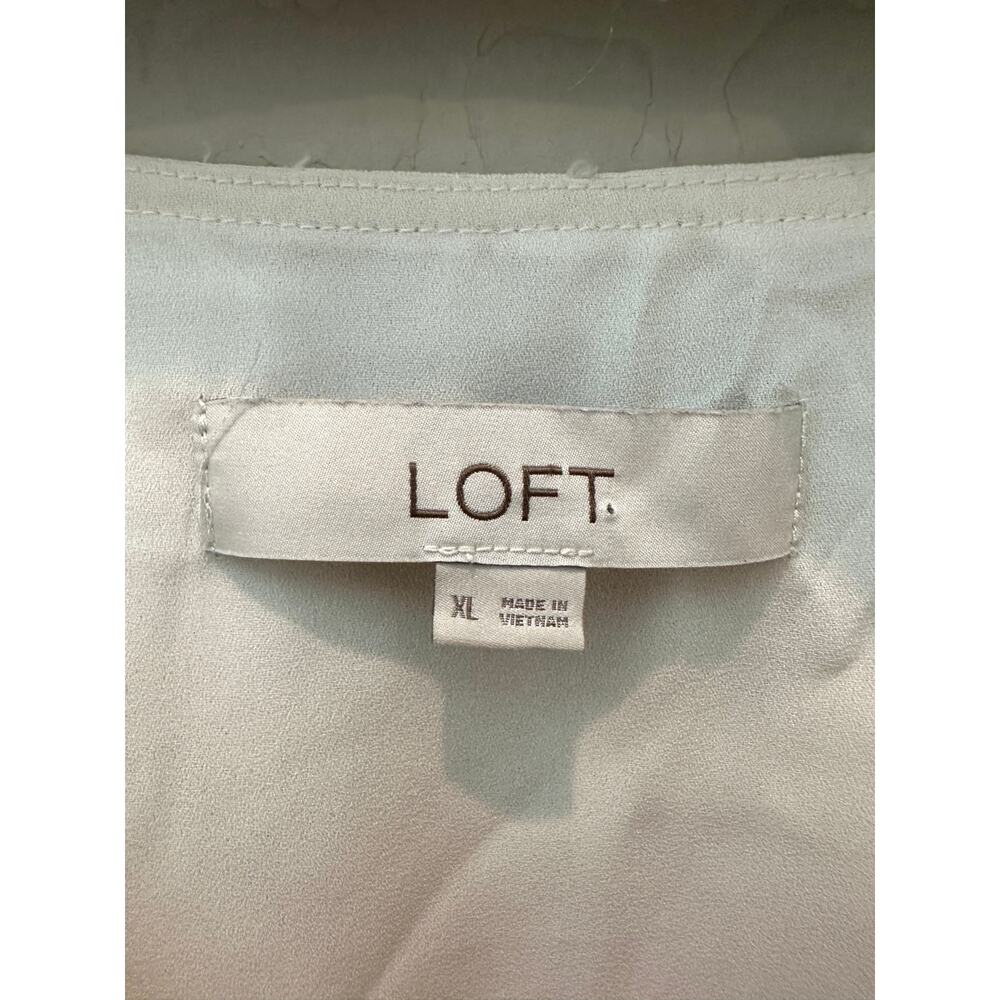 LOFT White Floral Jacquard Bell Sleeve Button Front Blouse Top Feminine XL - Picture 5 of 6